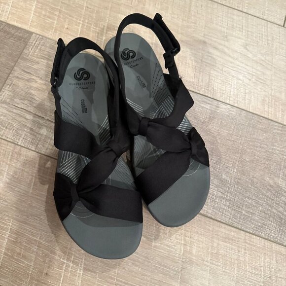 CLOUDSTEPPERS BY CLARKS CUSHION WOMENS BLACK COMFORT SANDALS 9M - Picture 9 of 10